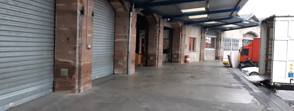 Quai routier couvert