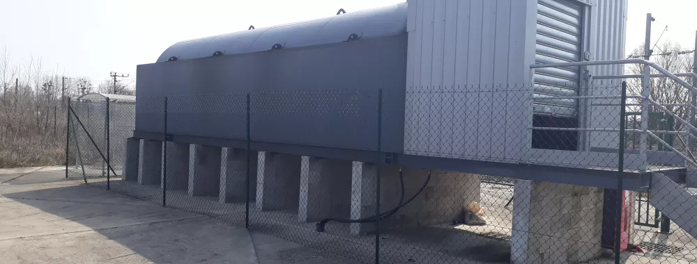 CUVE INSTALLEE PAR L'ANCIEN OCCUPANT