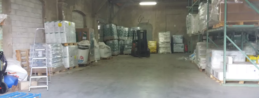 Vue intérieure de l'entrepôt