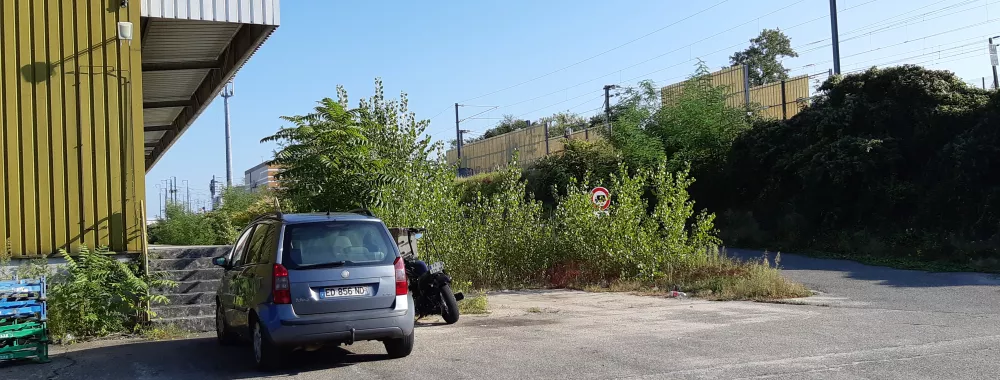 arrière du bâtiment