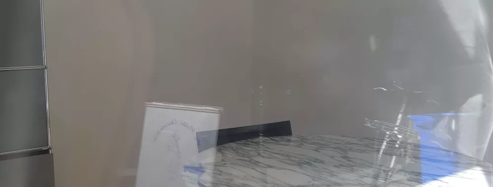 Local commercial de 13 m² à louer sur le commune d'Asnières-sur-Seine mobilier