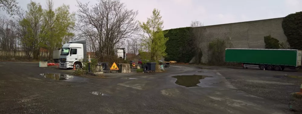 Location d'un terrain nu à Clermont-Ferrand vue extérieure